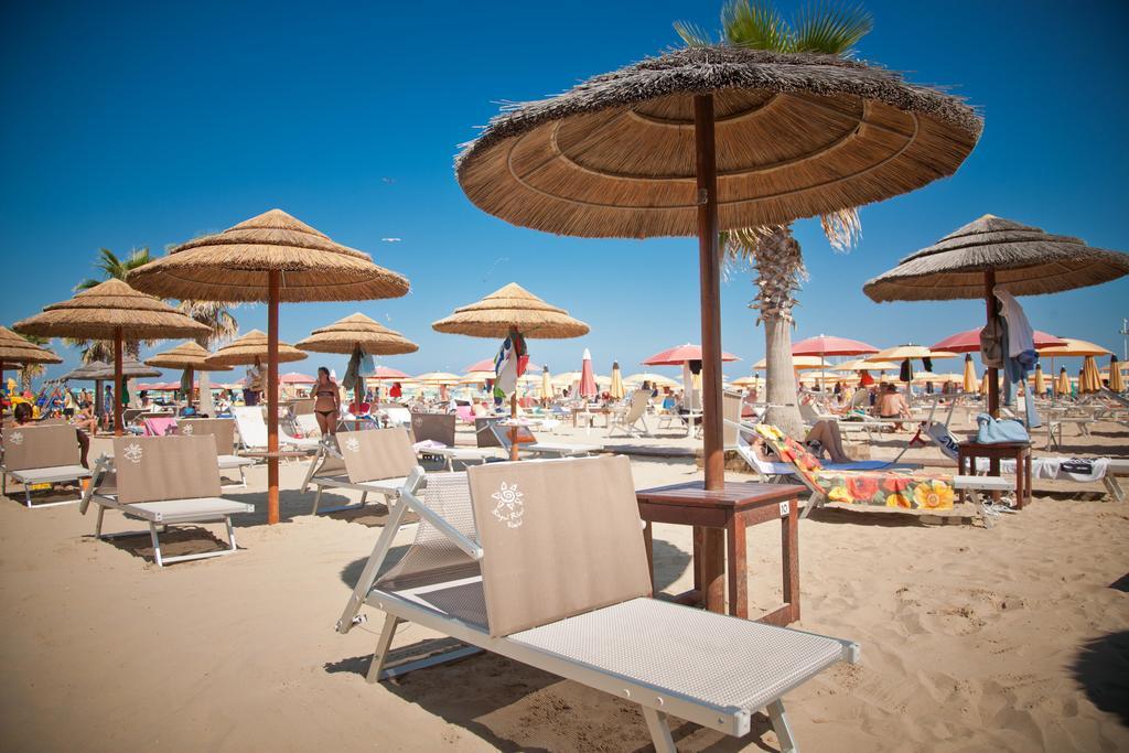 Hotel Aurea Rimini Ngoại thất bức ảnh