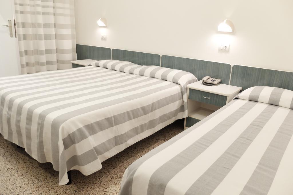 Hotel Aurea Rimini Ngoại thất bức ảnh